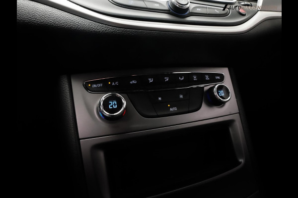 Opel Astra 1.2 Sportive edition 130PK (APPLE CARPLAY,LED,CAMERA,NAVIGATIE,SPORTSTOELEN,CLIMATE,CRUISE,PARKEERSENSOREN,LM-VELGEN)