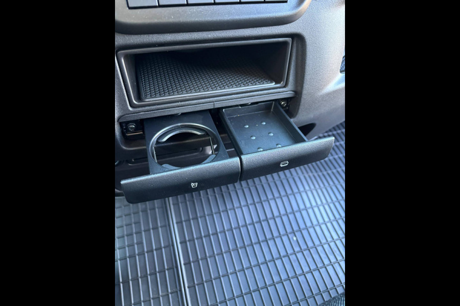 Iveco Daily 35S18HA L4H2 16M3 180PK KOELWAGEN KOELER KOEL KüHLWAGEN KüHLKOFFER FRIGO (ZIE OPMERKINGEN) NAVIGATIE ADAPTIVE CRUISE CONTROL LED  AIRCO ECC GEVEERDE BESTUURDERSSTOEL 270 GRADEN ACHTERDEUREN