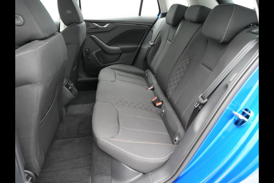 Škoda Kamiq 1.0 TSI 110pk Ambition Navi via app Camera Cruise Lm velgen 147