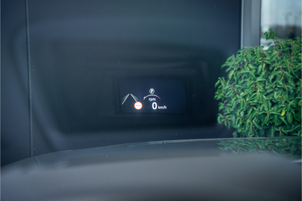 Land Rover Range Rover Sport P575 SVR Carbon Edition - Panorama | Meridian | Elek. Trekhaak | Memory | HUD