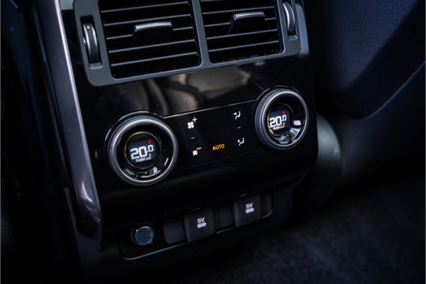 Land Rover Range Rover Sport P575 SVR Carbon Edition - Panorama | Meridian | Elek. Trekhaak | Memory | HUD