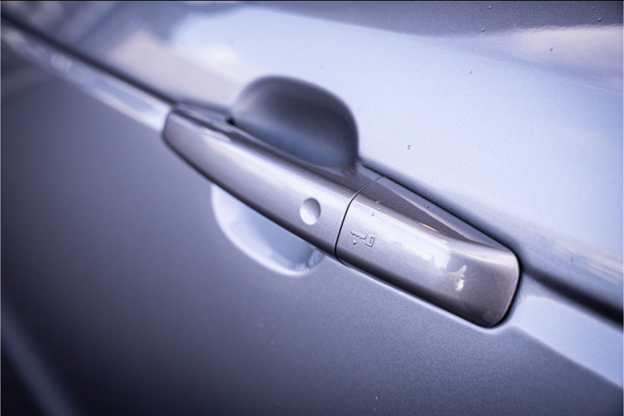 Land Rover Range Rover Sport P575 SVR Carbon Edition - Panorama | Meridian | Elek. Trekhaak | Memory | HUD