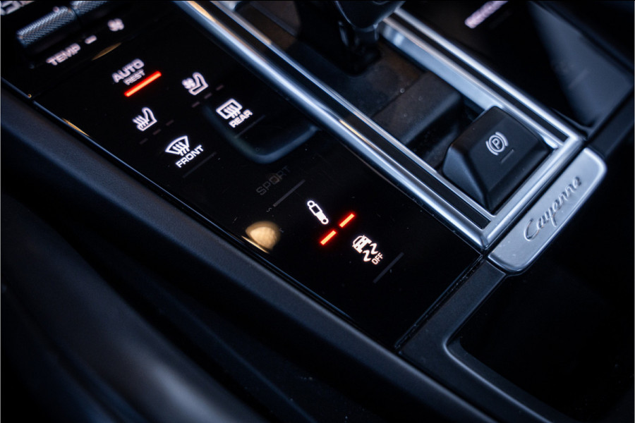 Porsche Cayenne Coupé 3.0 E-Hybrid - Sport Chrono + | Panorama | Stoelkoeling | Memory | 360 Camera