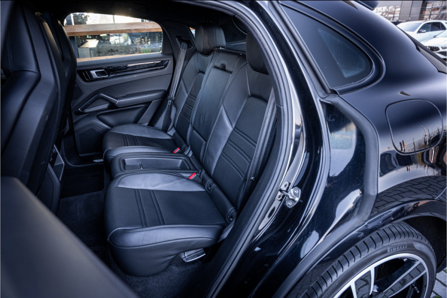 Porsche Cayenne Coupé 3.0 E-Hybrid - Sport Chrono + | Panorama | Stoelkoeling | Memory | 360 Camera
