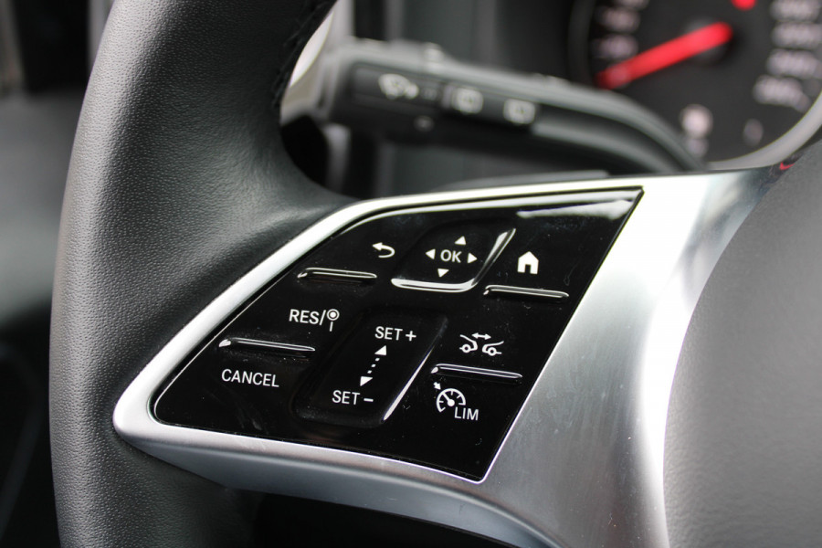 Mercedes-Benz Vito 114CDI L2 Pro - Distronic - 360 camera - Multibeam LED - Stoel&Stuurverwarming - Trekhaak 2500kg - Navigatie - Rijklaar