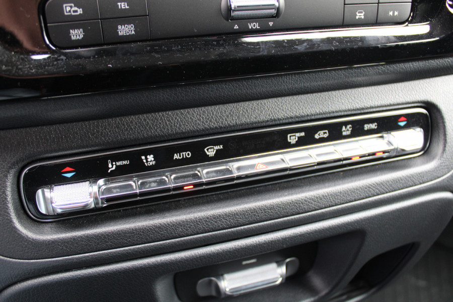 Mercedes-Benz Vito 114CDI L2 Pro - Distronic - 360 camera - Multibeam LED - Stoel&Stuurverwarming - Trekhaak 2500kg - Navigatie - Rijklaar