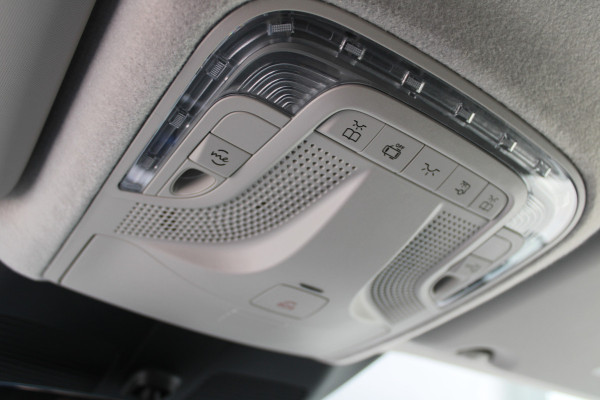 Mercedes-Benz Vito 114CDI L2 Pro - Distronic - 360 camera - Multibeam LED - Stoel&Stuurverwarming - Trekhaak 2500kg - Navigatie - Rijklaar