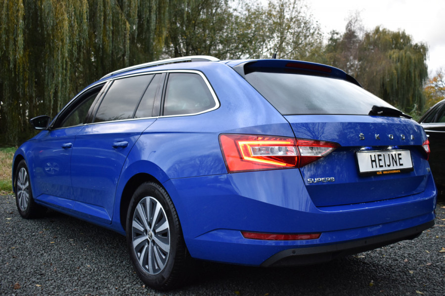 Škoda Superb Combi iV 218PK DSG HYBRID BUSINESS VIRTUAL/NAVI/TREKHAAK