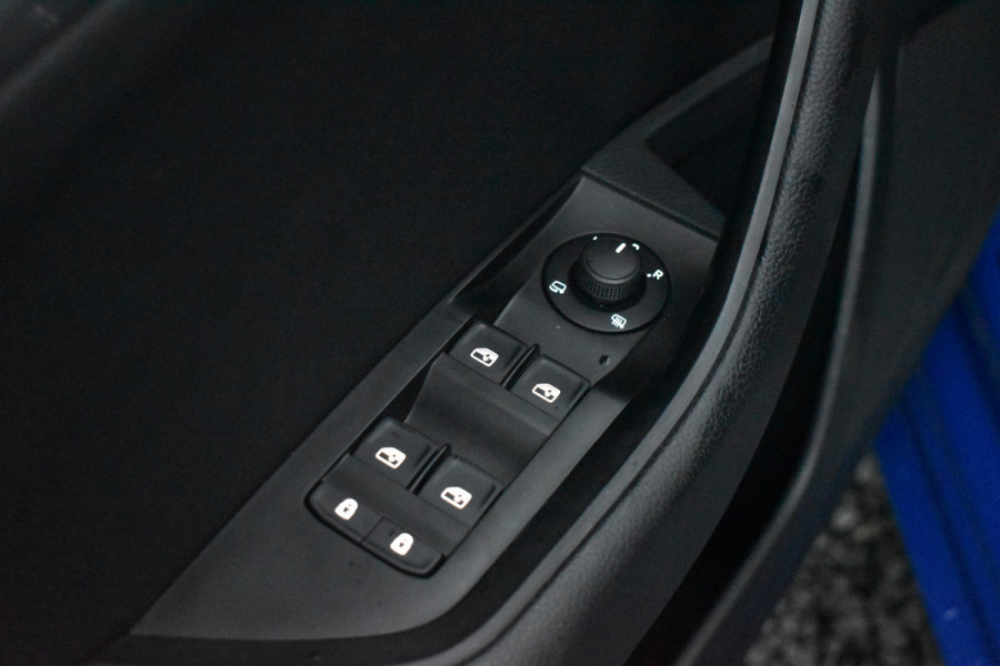 Škoda Superb Combi iV 218PK DSG HYBRID BUSINESS VIRTUAL/NAVI/TREKHAAK