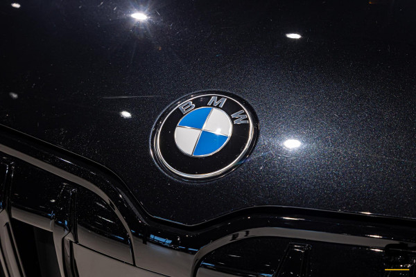 BMW X1 SDrive20i|M-sport|HUD|Cam|ACC|Fisc€50.000|Garantie