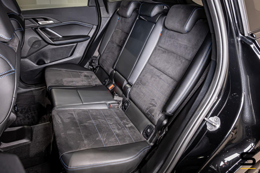 BMW X1 SDrive20i|M-sport|HUD|Cam|ACC|Fisc€50.000|Garantie