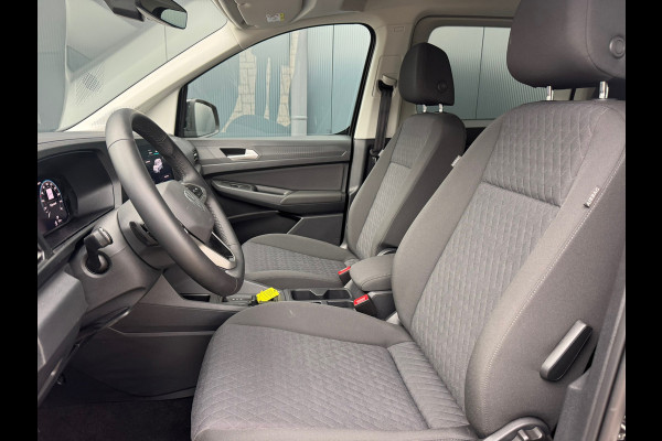 Volkswagen Caddy Maxi 1.5 TSI 115pk DSG Life 7 Persoons * Navigatie * Stoelverwarming * Camera *