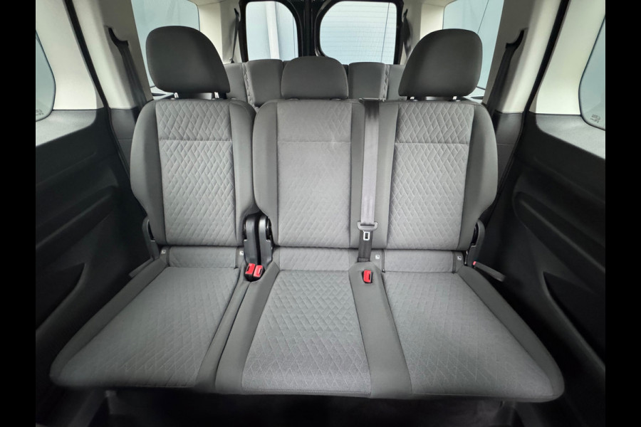 Volkswagen Caddy Maxi 1.5 TSI 115pk DSG Life 7 Persoons * Navigatie * Stoelverwarming * Camera *