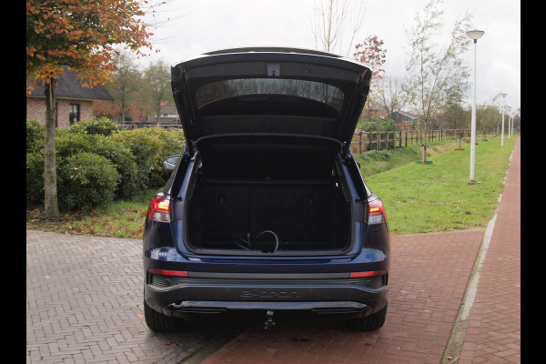 Audi Q4 e-tron 40 Launch edition Advanced Plus 77 kWh | Panoramadak | Camera | Trekhaak | Sfeerverlichting | Apple Carplay |