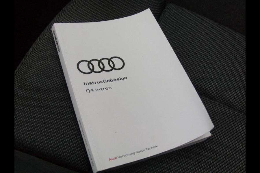 Audi Q4 e-tron 40 Launch edition Advanced Plus 77 kWh | Panoramadak | Camera | Trekhaak | Sfeerverlichting | Apple Carplay |