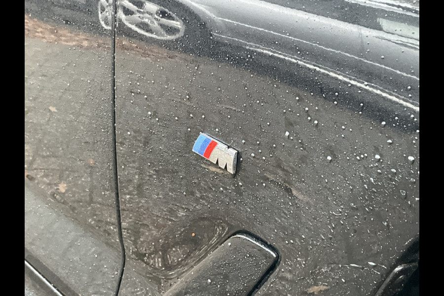 BMW 5 Serie Touring 530e xDrive M-sport HUD Laser Memory 4wielsturing Pano Business Edition Plus