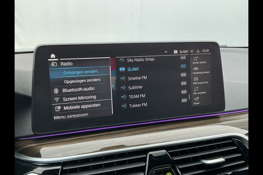 BMW 5 Serie Touring 530e xDrive M-sport HUD Laser Memory 4wielsturing Pano Business Edition Plus