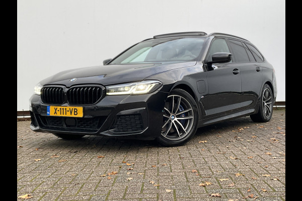 BMW 5 Serie Touring 530e xDrive M-sport HUD Laser Memory 4wielsturing Pano Business Edition Plus