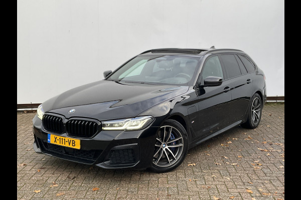 BMW 5 Serie Touring 530e xDrive M-sport HUD Laser Memory 4wielsturing Pano Business Edition Plus