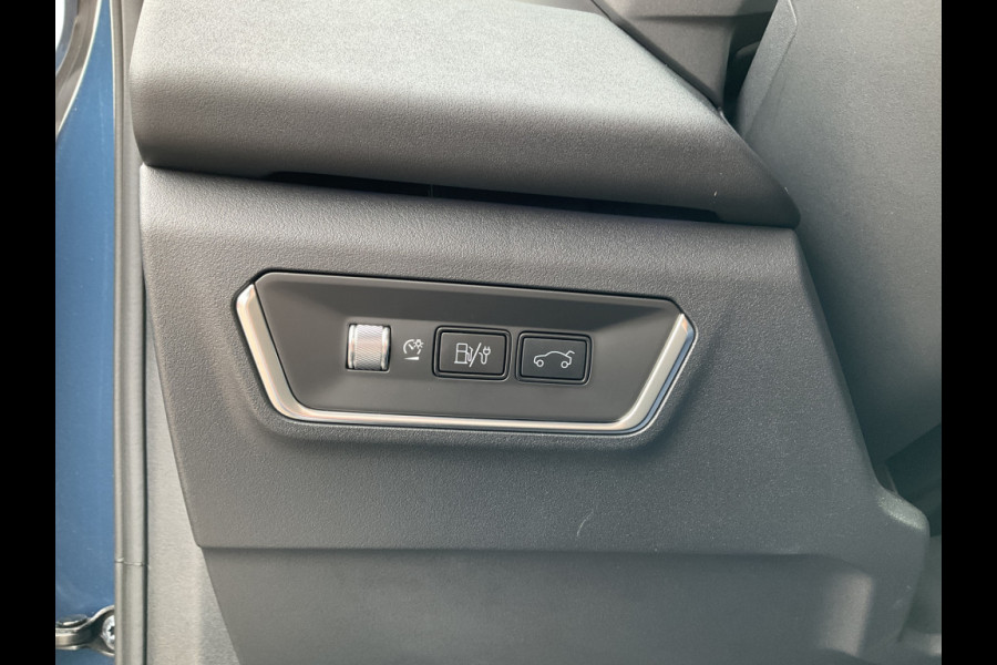 Lynk & Co 01 1.5 262PK PHEV Zwarte hemel 360° StoelVerw. Panoramadak Plug-in