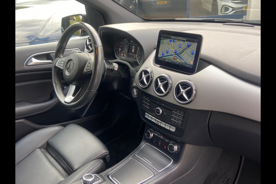 Mercedes-Benz B-Klasse 180 AUT7/SPORTSEATS/LEDER/KEYLESS/NAVI/PDC