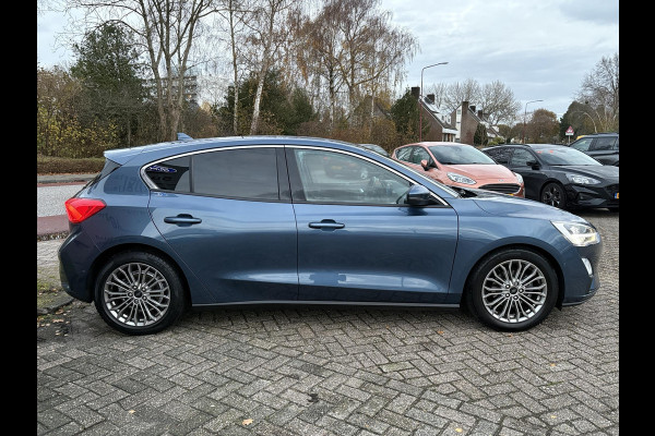 Ford Focus 1.0 EcoBoost Titanium Business 125pk | Full LED Koplampen | Adaptieve Cruise | Winterpack | 17 inch Lichtmetaal | Achteruitrijcamera