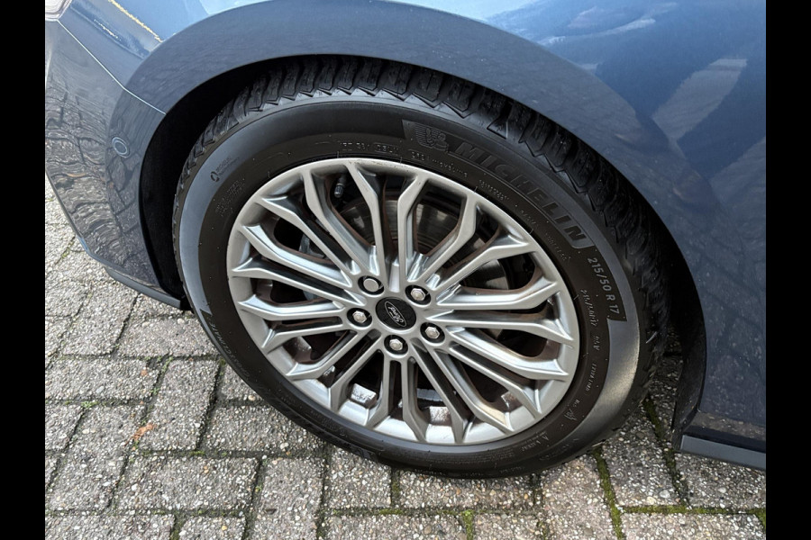 Ford Focus 1.0 EcoBoost Titanium Business 125pk | Full LED Koplampen | Adaptieve Cruise | Winterpack | 17 inch Lichtmetaal | Achteruitrijcamera