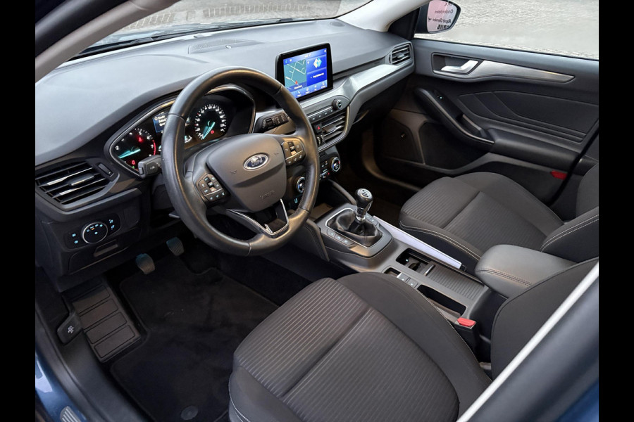 Ford Focus 1.0 EcoBoost Titanium Business 125pk | Full LED Koplampen | Adaptieve Cruise | Winterpack | 17 inch Lichtmetaal | Achteruitrijcamera