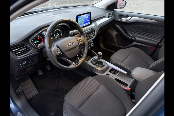 Ford Focus 1.0 EcoBoost Titanium Business 125pk | Full LED Koplampen | Adaptieve Cruise | Winterpack | 17 inch Lichtmetaal | Achteruitrijcamera