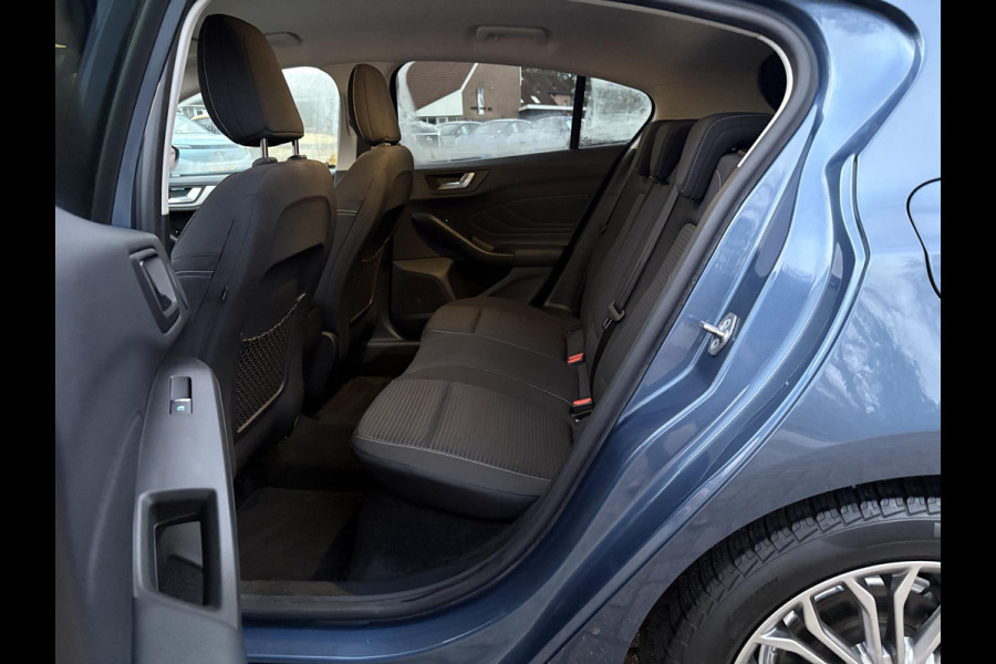 Ford Focus 1.0 EcoBoost Titanium Business 125pk | Full LED Koplampen | Adaptieve Cruise | Winterpack | 17 inch Lichtmetaal | Achteruitrijcamera