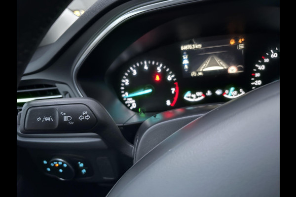 Ford Focus 1.0 EcoBoost Titanium Business 125pk | Full LED Koplampen | Adaptieve Cruise | Winterpack | 17 inch Lichtmetaal | Achteruitrijcamera