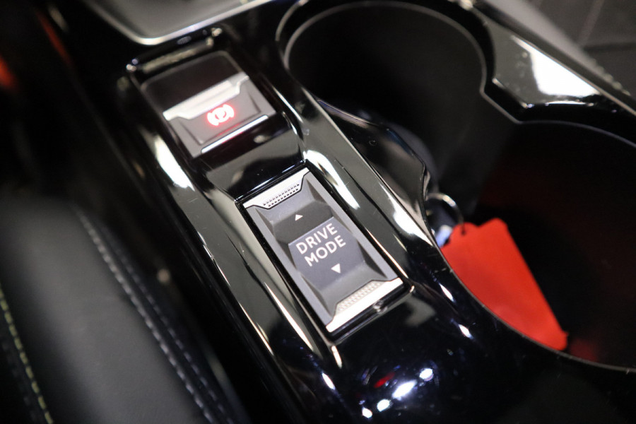 Peugeot 208 1.2 PureTech GT Pack ACC Navi Keyless LED