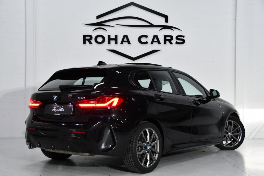BMW 1-serie 118i High Executive, Pano, Sfeerverlichting, Applecarplay