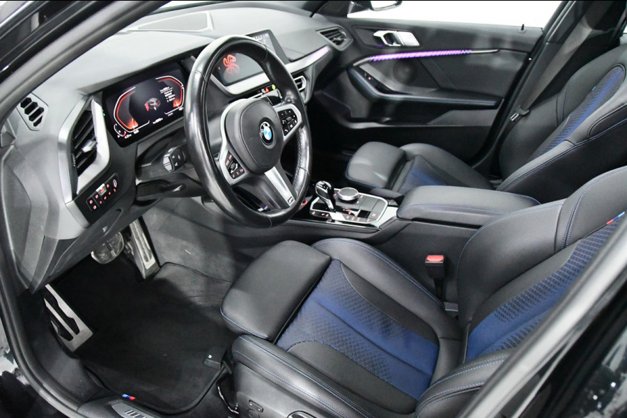 BMW 1-serie 118i High Executive, Pano, Sfeerverlichting, Applecarplay