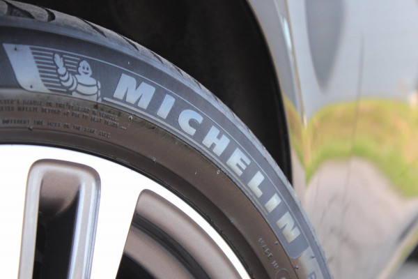 Mercedes-Benz E-Klasse 200 Avantgarde Sfeerverlichting 360Camera Memory