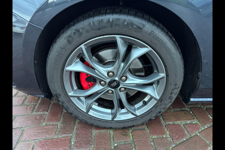 Ford FOCUS Wagon 1.0 EcoBoost Hybrid ST Line X Business TREKHAAK CARPLAY ZEER MOOI