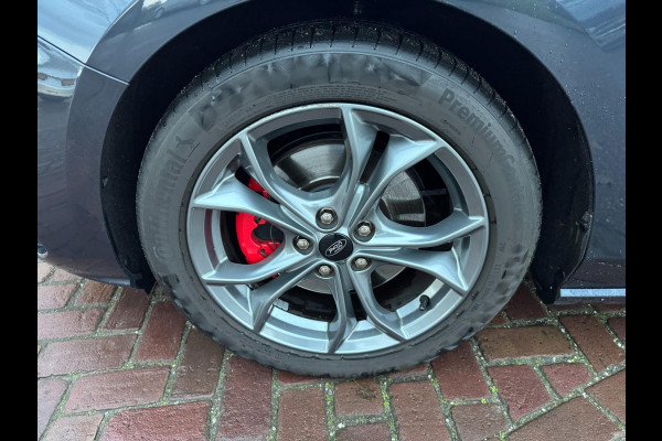 Ford FOCUS Wagon 1.0 EcoBoost Hybrid ST Line X Business TREKHAAK CARPLAY ZEER MOOI