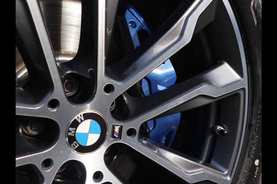 BMW X4 xDrive30i High Executive M Sport Pakket Automaat / Navigatie Professional / Panoramadak / Head-Up Display / Driving Assistant Plus / Innovation Pakket / Leder / M Sportremsysteem / Adaptief Onderstel / 20 Inch