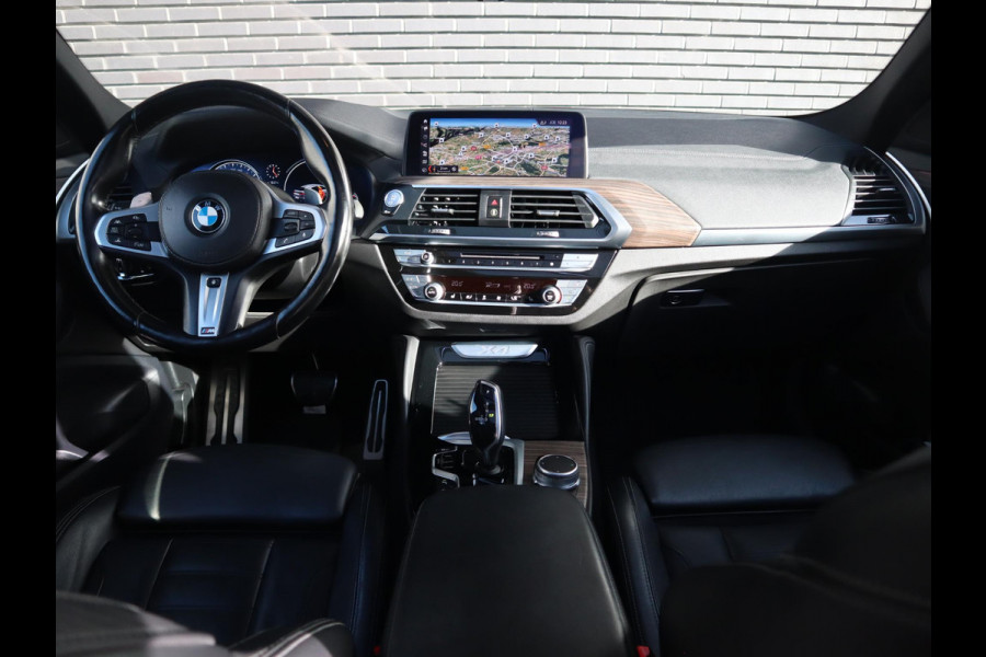 BMW X4 xDrive30i High Executive M Sport Pakket Automaat / Navigatie Professional / Panoramadak / Head-Up Display / Driving Assistant Plus / Innovation Pakket / Leder / M Sportremsysteem / Adaptief Onderstel / 20 Inch