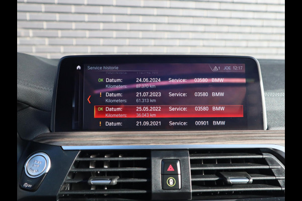 BMW X4 xDrive30i High Executive M Sport Pakket Automaat / Navigatie Professional / Panoramadak / Head-Up Display / Driving Assistant Plus / Innovation Pakket / Leder / M Sportremsysteem / Adaptief Onderstel / 20 Inch