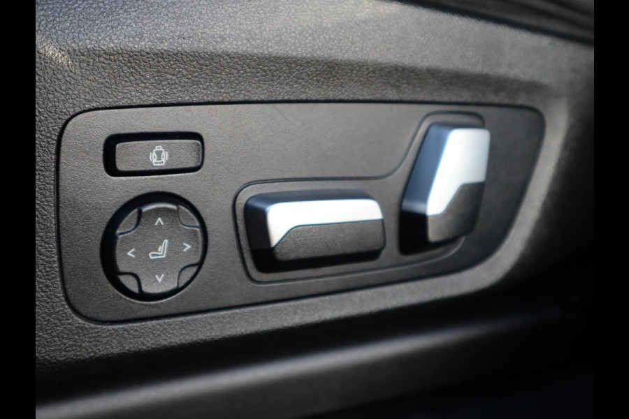 BMW X4 xDrive30i High Executive M Sport Pakket Automaat / Navigatie Professional / Panoramadak / Head-Up Display / Driving Assistant Plus / Innovation Pakket / Leder / M Sportremsysteem / Adaptief Onderstel / 20 Inch