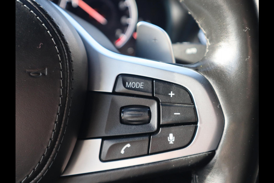 BMW X4 xDrive30i High Executive M Sport Pakket Automaat / Navigatie Professional / Panoramadak / Head-Up Display / Driving Assistant Plus / Innovation Pakket / Leder / M Sportremsysteem / Adaptief Onderstel / 20 Inch