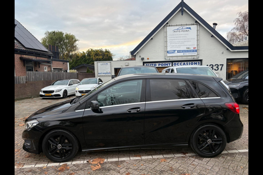 Mercedes-Benz B-Klasse 180 AUT7/SPORTSEATS/LEDER/KEYLESS/NAVI/PDC