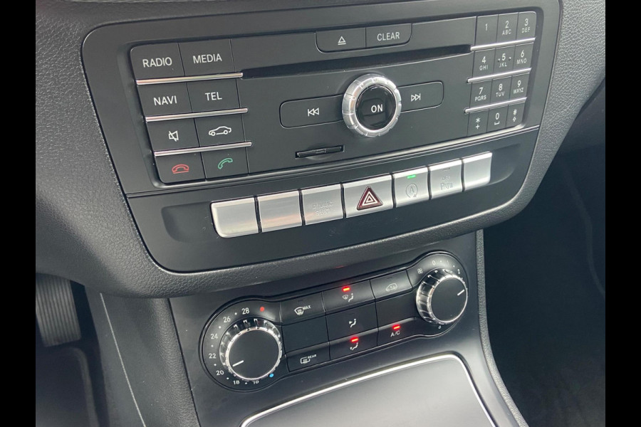 Mercedes-Benz B-Klasse 180 AUT7/SPORTSEATS/LEDER/KEYLESS/NAVI/PDC