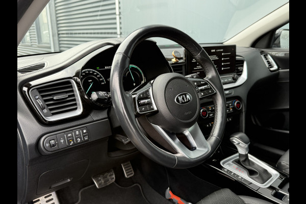 Kia Xceed BWJ 2021 | 1.6 GDi PHEV 141PK ExecutiveLine | TREKHAAK | PANO | LEER | 18'' LMV | CAMERA | STOELVERW | ACHTERBANK VERW | CARPLAY |