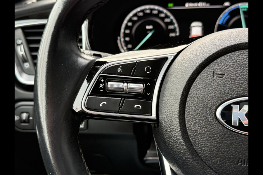 Kia Xceed BWJ 2021 | 1.6 GDi PHEV 141PK ExecutiveLine | TREKHAAK | PANO | LEER | 18'' LMV | CAMERA | STOELVERW | ACHTERBANK VERW | CARPLAY |