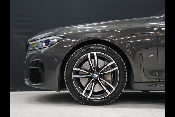 BMW 7 Serie 745e High Executive M Sport [SCHUIFKANTELDAK, HARMAN/KARDON, APPLE CARPLAY, ANDROID, ELEKTRISCH VERSTELBARE STOELEN V+A, STOELMASSAGE V+A, LUCHTVERING, 360 CAMERA, HEAD-UP, STUURVERWARMING, STOELVERWARMING, NIEUWSTAAT]