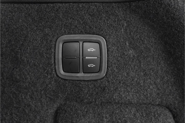 Porsche Cayenne 3.0 E-Hybrid Sport Design & Chrono Pano 360° Bose Matrix