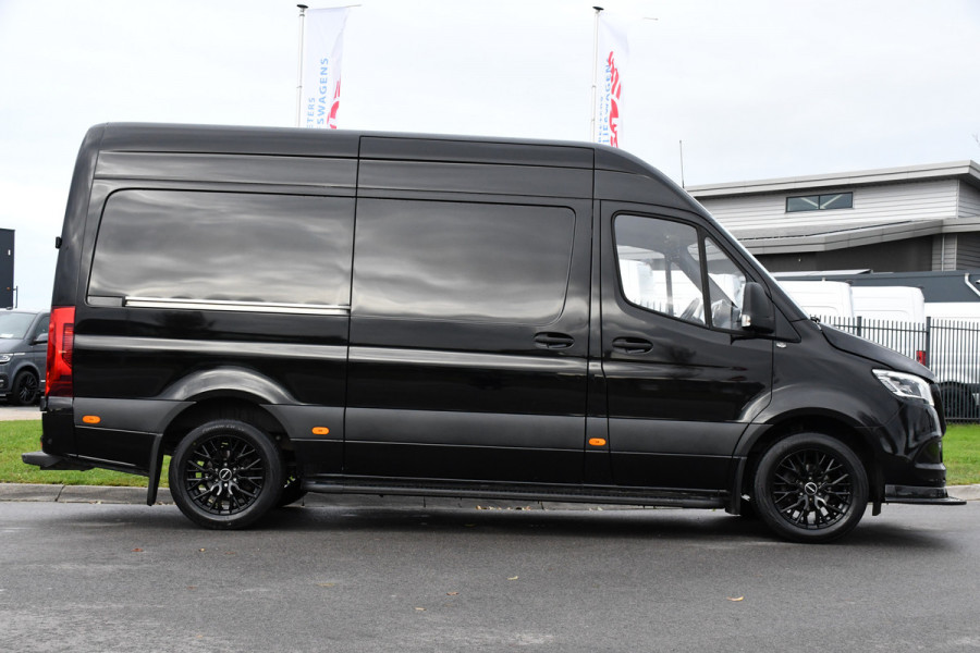 Mercedes-Benz Sprinter 317 1.9 CDI L2H2 RWD AMG Black Edition FACELIFT! Camera, Cruise, Carplay, LED, Multimedia, 170pk, NAVI, Automaat, Uniek!