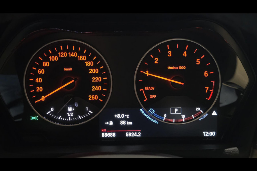 BMW X1 xDrive20i Executive | Panorama | Hud | Sfeer | Camera